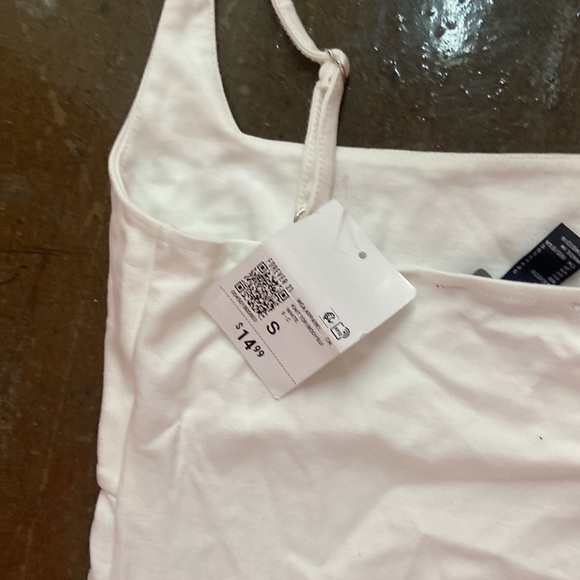 NWT FOREVER 21 WHITE SZ SMALL ADJUSTABLE SPAGHETTI STRAP AND SNAPPING LEOTARD - Picture 4 of 6